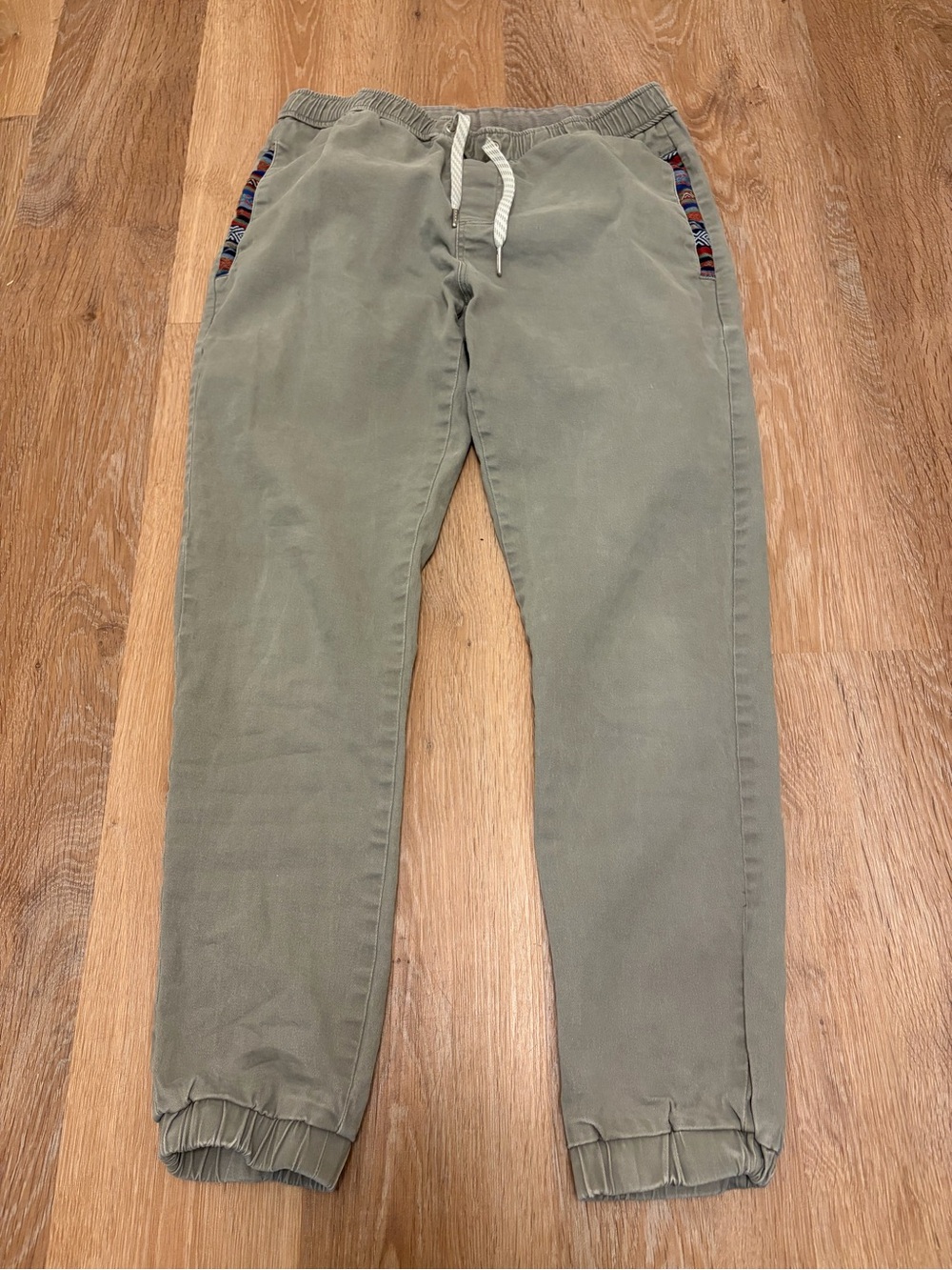 Wowie Men’s Medium Gray Khaki Jogger Pants Aztec Pocket Drawstring Cuffed Chino